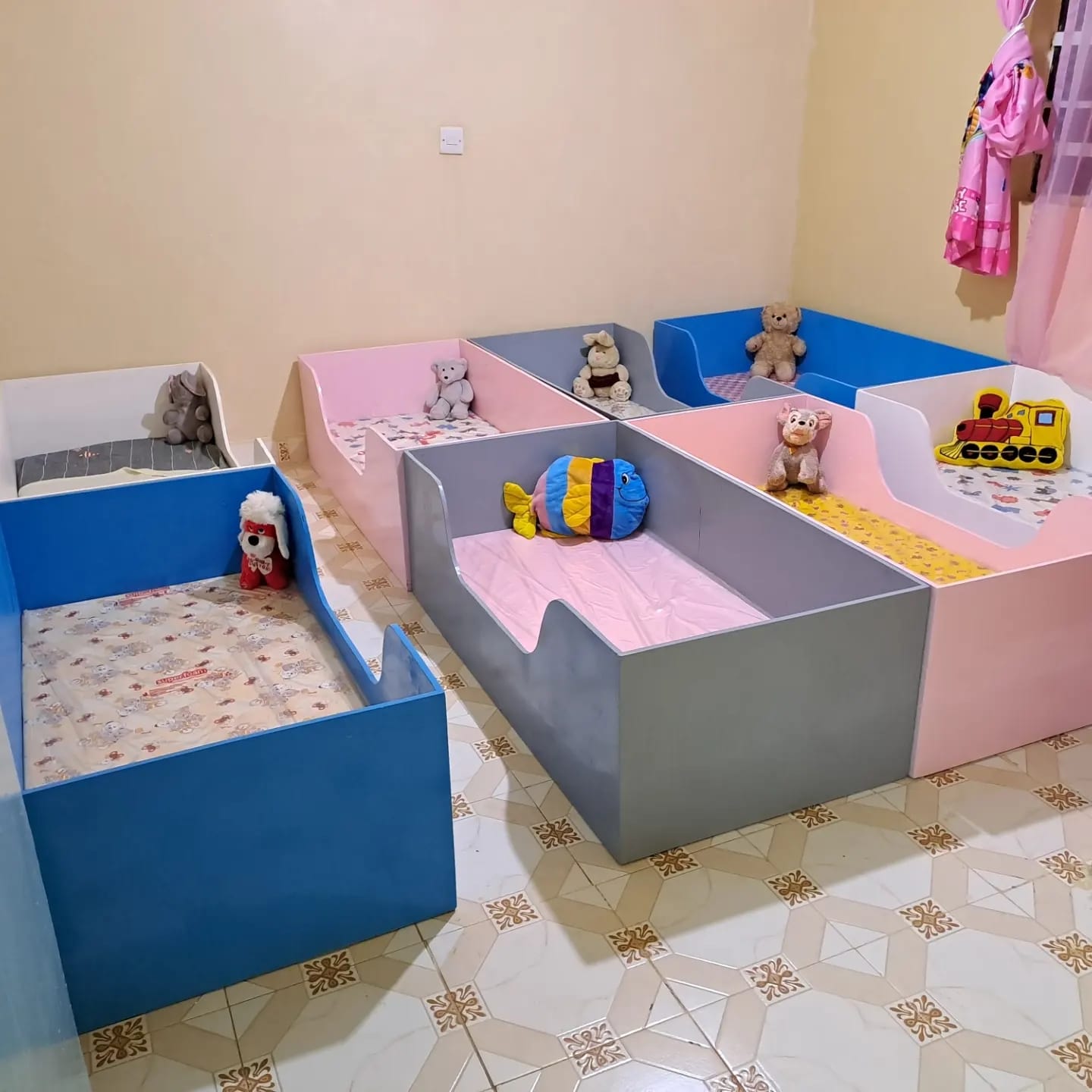 Creche beds online