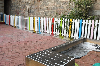 Customizable wooden sandbox for home, school, daycare, or balcony spaces