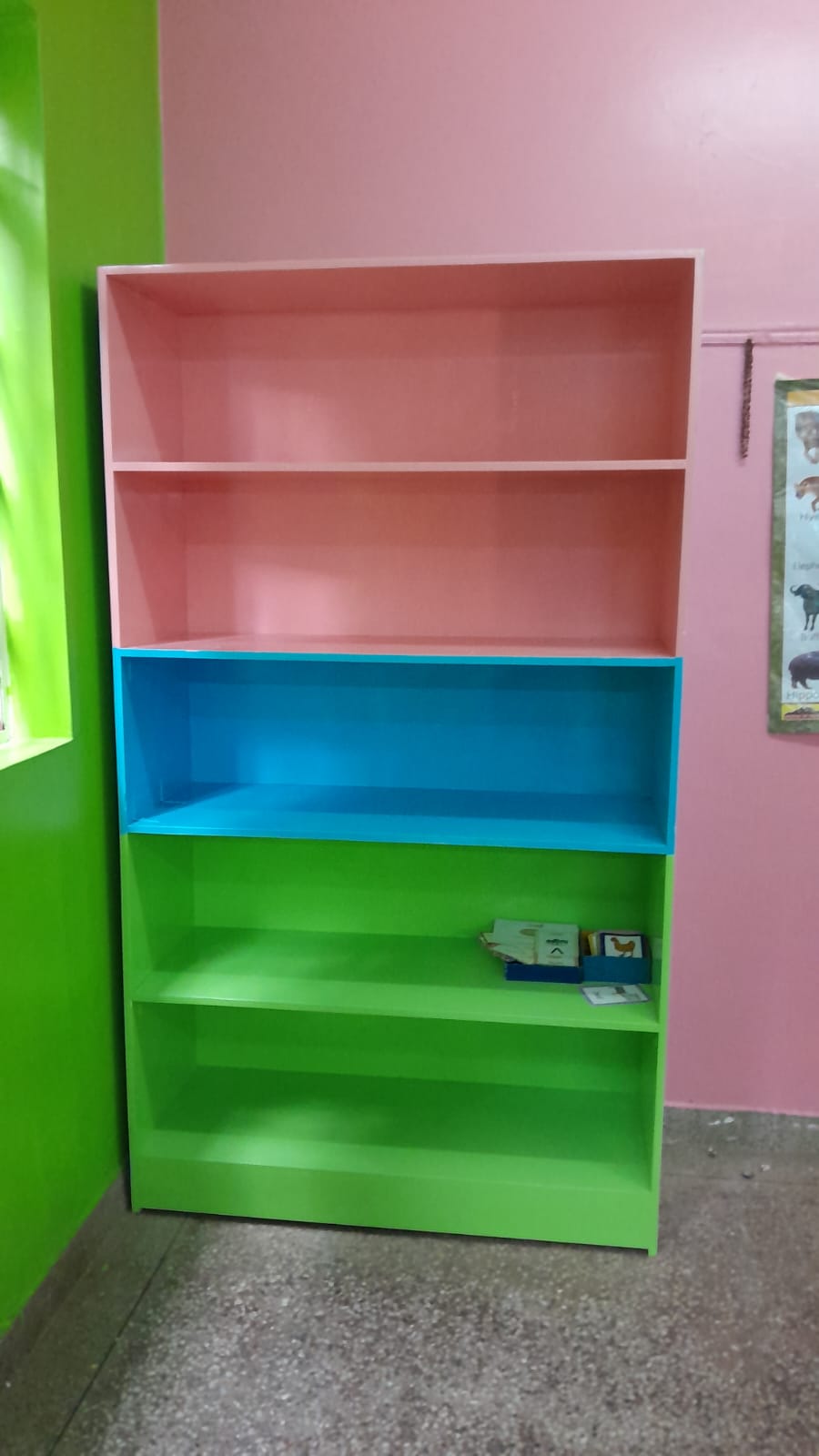 Kids toy organizer unit for home, school, and preschool classroom