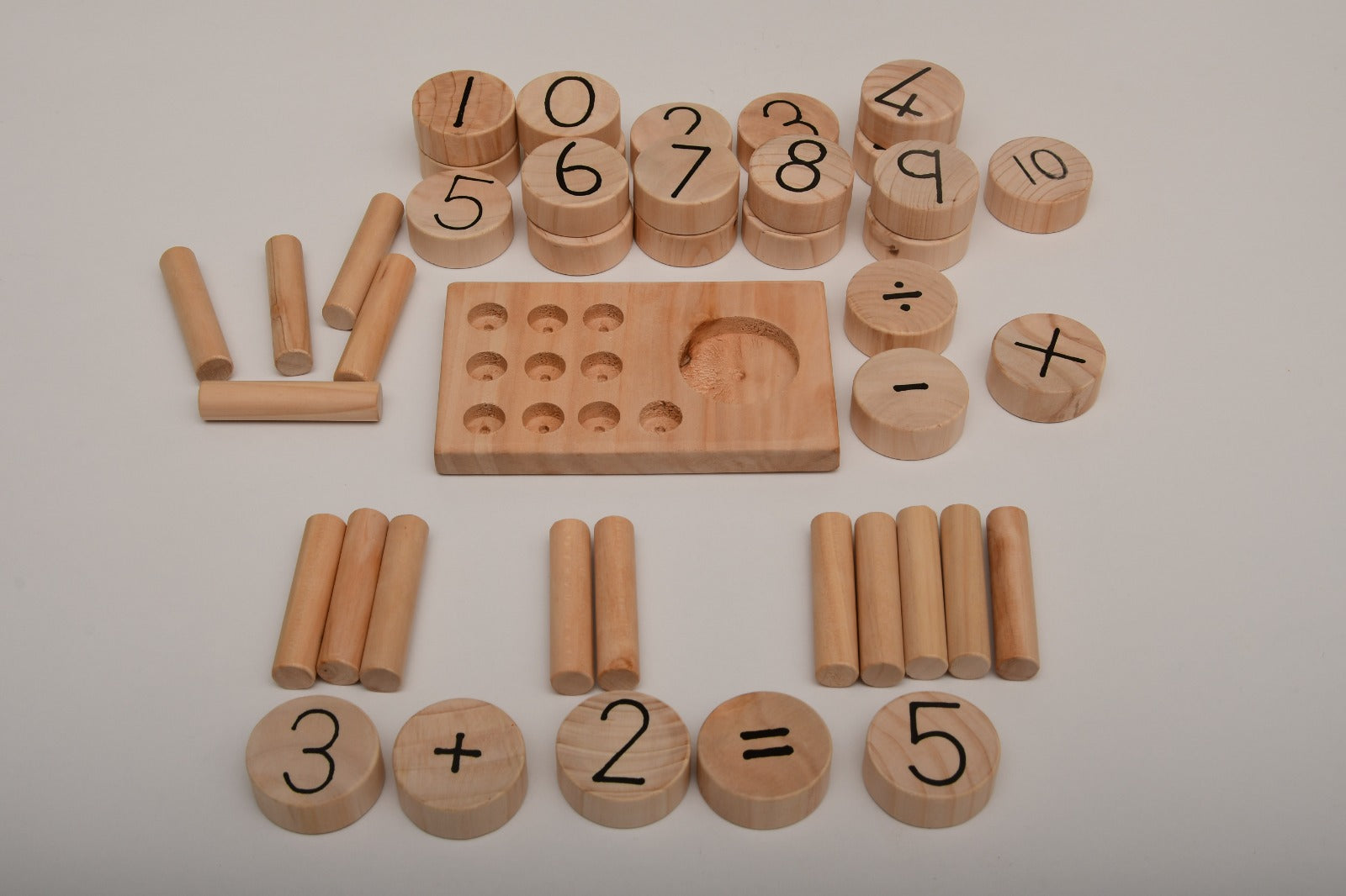 Preschool math set for number recognition and basic arithmetic, durable and safe wooden pieces