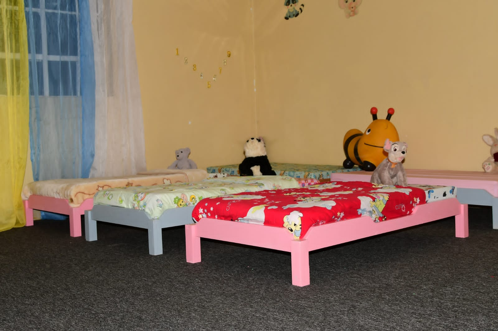 Stackable School/daycare Beds - Wow! Kids